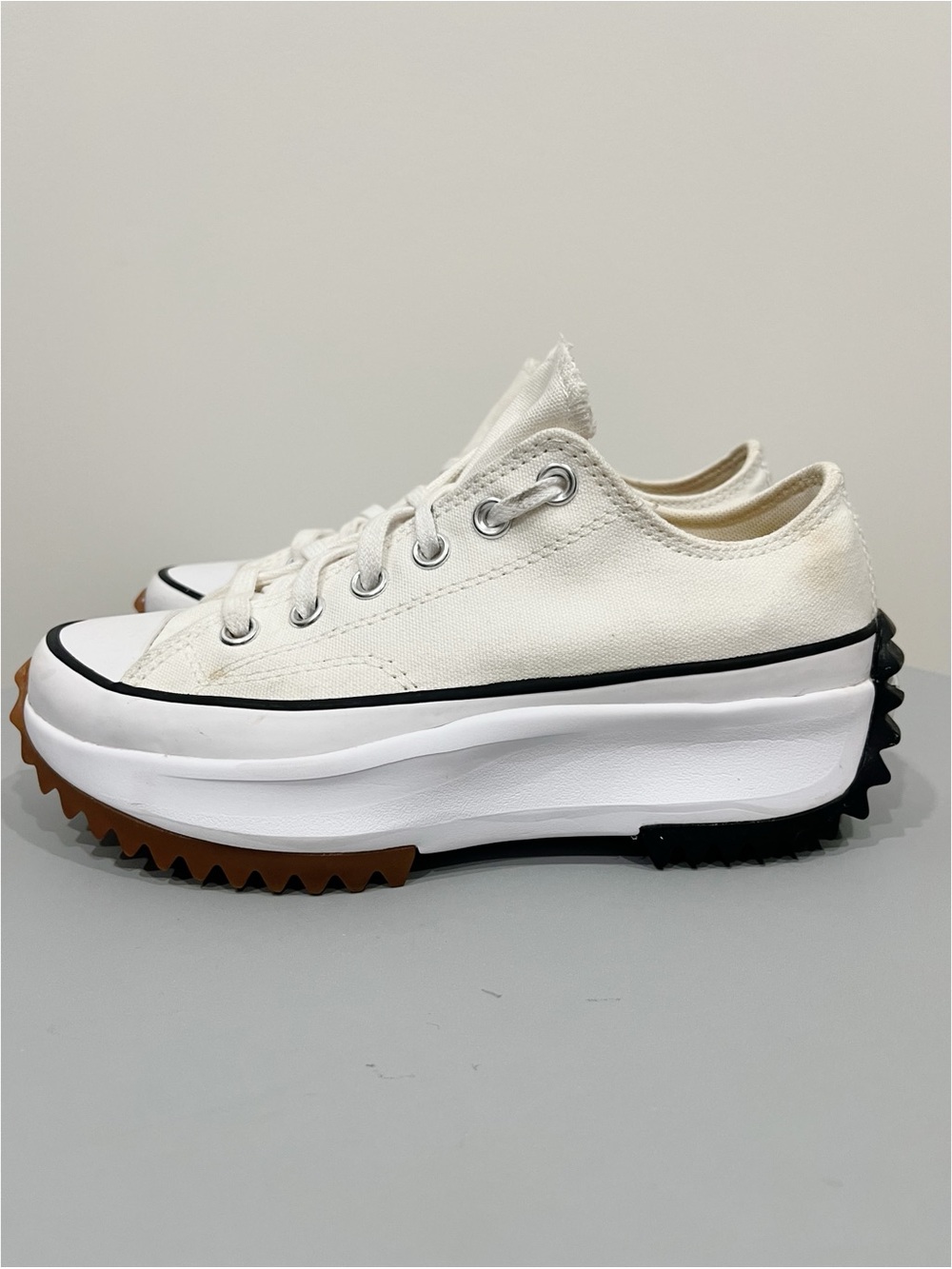 Converse Run Star Hike Low OX White Gum Platform Sneakers Women’s 6.5